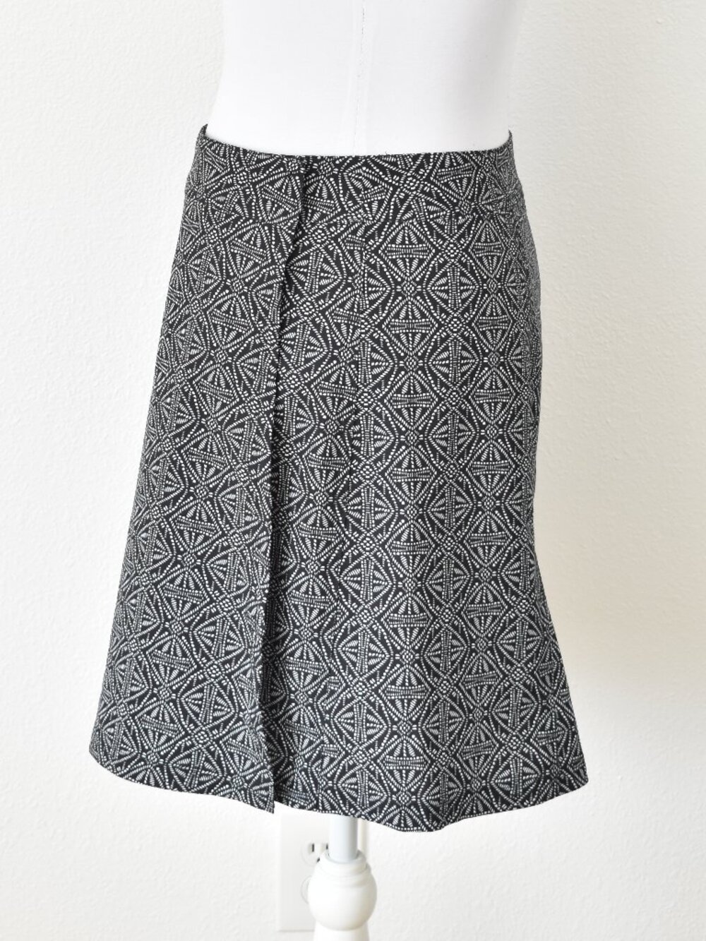 RipSkirt Hawaii Wrap Skirt Black Pearl Batik - XS - Picture 3 of 8